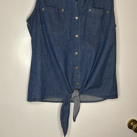 Anne Klein NWOT Women's Denim Cotton Sleeveless Shirt Tie Waist Size Small - Picture 3 of 8